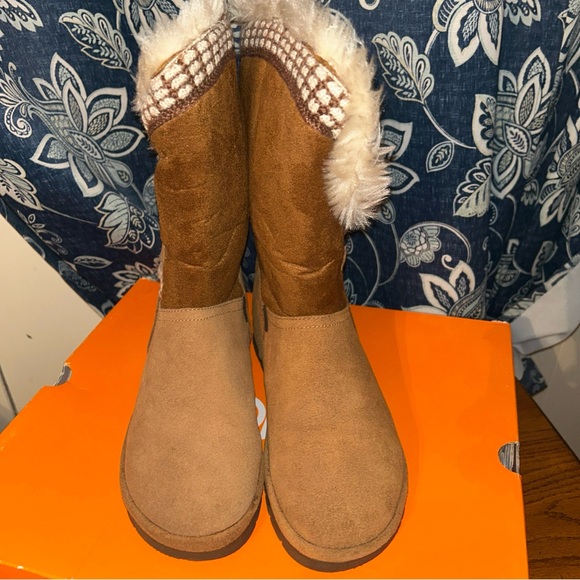 Sporta iris tan fur lined boot 7.5 - Picture 5 of 10